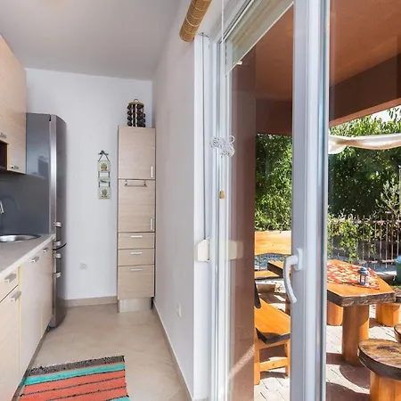 Elegant Hideaway With Pool - Two Bedroom With Pool Apartment Trogir